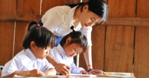 Bữa ăn bán trú học sinh