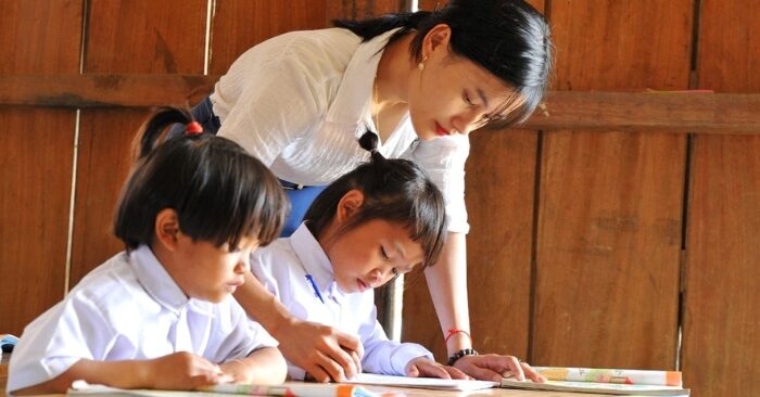 Bữa ăn bán trú học sinh