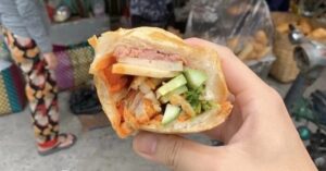 Ngộ độc bánh mì: Hơn 20 người nhập viện cấp cứu tại Nghệ An