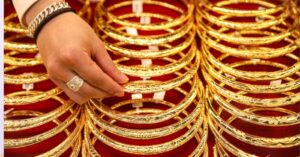 Giá vàng trong nước giảm dần.