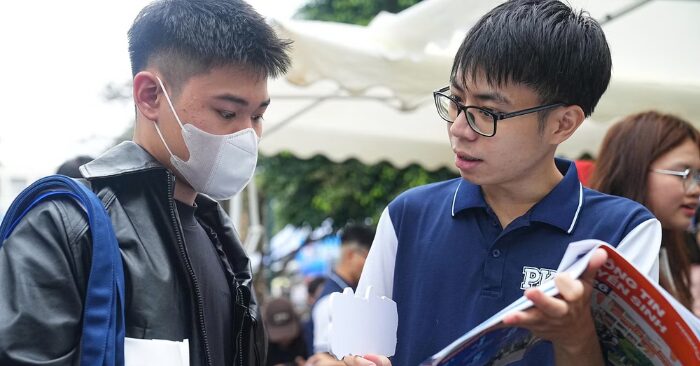 Tuyển sinh đại học 2026: các trường đua nhau săn tìm nhân tài