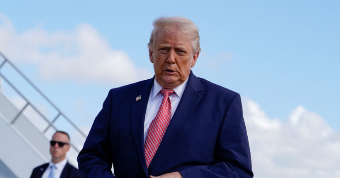 Eo biển Hormuz đóng cửa trở lại dù ông Trump lạc quan