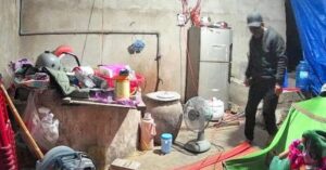Cướp giật vàng: Kẻ bịt mặt tấn công bà lão tại Gia Lai