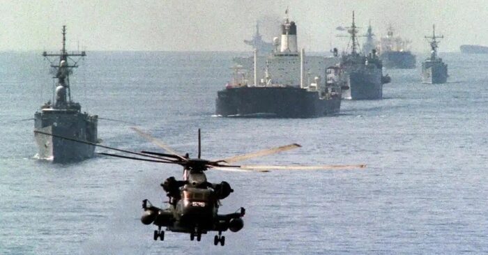 Eo biển Hormuz: Mỹ triển khai chiến dịch hộ tống tàu thương mại khỏi vùng phong tỏa