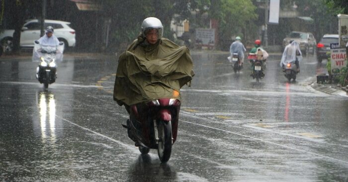 Dự báo thời tiết: Miền Bắc đón mưa lớn diện rộng sau ngày nắng nóng