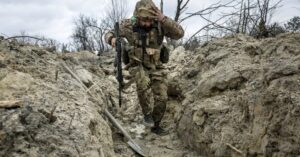 Đàm phán hòa bình Ukraine: Nga đặt điều kiện rút quân để chấm dứt chiến sự