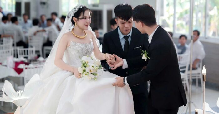 Ghế trống đám cưới: Lời tri ân cha mẹ quá cố của cô dâu Đồng Nai