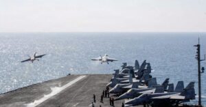 Căng thẳng eo biển Hormuz: Mỹ và Iran đụng độ quân sự dữ dội tại Trung Đông