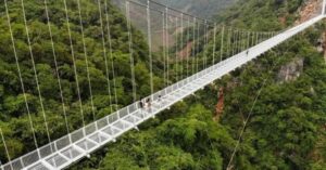 Cầu kính Bạch Long dài nhất thế giới