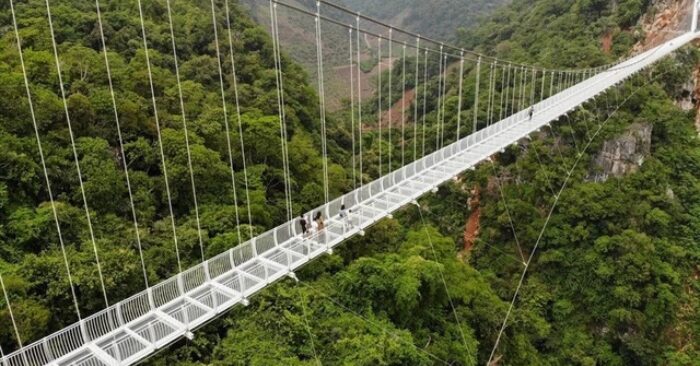 Cầu kính Bạch Long dài nhất thế giới