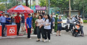 Thi tuyển sinh lớp 10 tại Hà Nội
