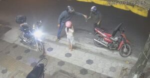 tình làng nghĩa xóm thời hiện đại