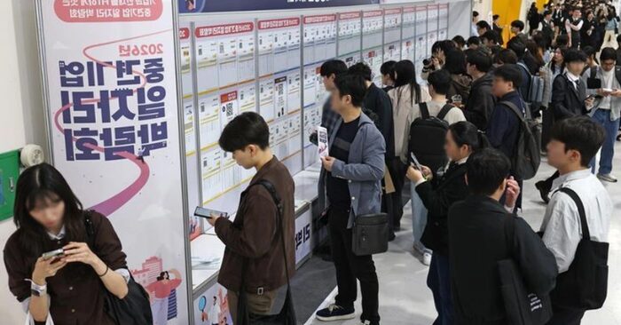 Thanh niên Hàn Quốc nghỉ ngơi và bài toán vỡ mộng vì tập đoàn lớn
