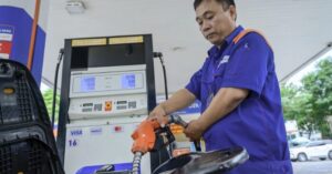 Xăng E10 tại Việt Nam