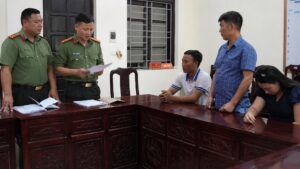 Khởi tố nhóm đối tượng lập công ty ma bán hóa đơn trái phép tại Nghệ An, thu lợi bất chính hàng tỷ đồng. Xem chi tiết vụ án.