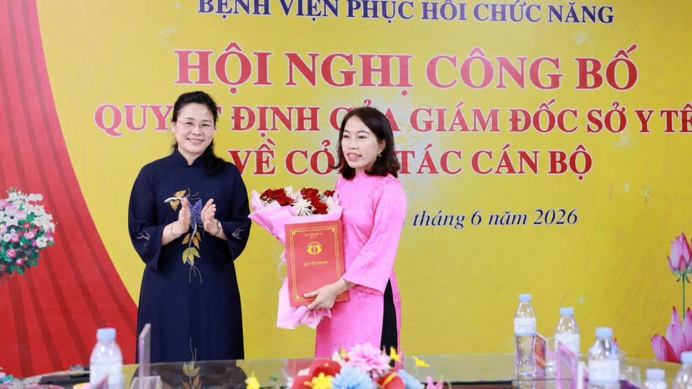 Bổ nhiệm Giám đốc Bệnh viện Phục hồi chức năng Nghệ An, kiện toàn công tác cán bộ ngành y tế và nâng cao chất lượng chăm sóc sức khỏe.