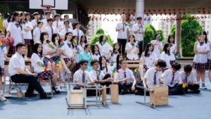 Lớp 9A5 gây chú ý với 4 thủ khoa, 2 á khoa và 104 lượt đỗ chuyên tại Hà Nội. Câu chuyện truyền cảm hứng về môi trường học tập.