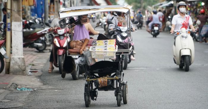 Người bán vé số và hành trình 4 năm mưu sinh ở thành phố
