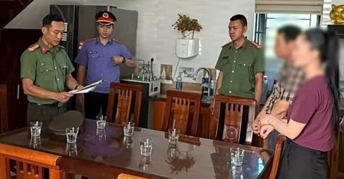 Hiệu trưởng nhận hối lộ
