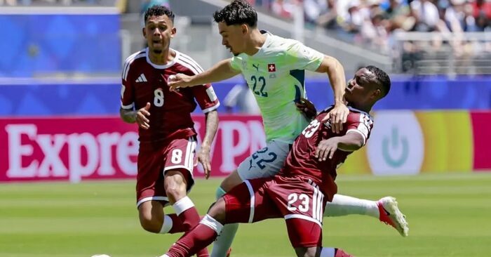 Qatar gây bất ngờ trước Thụy Sĩ