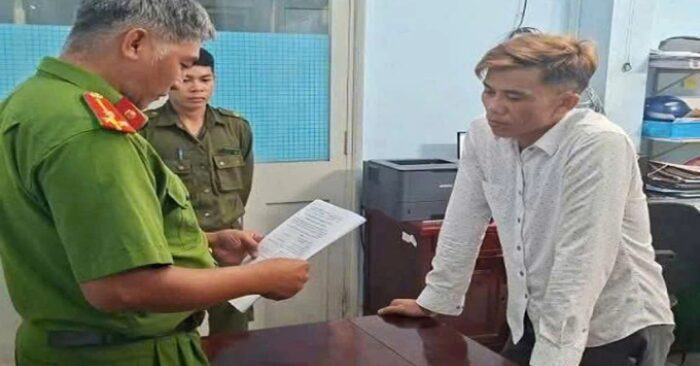 Bắt tạm giam người đàn ông dùng dao khống chế, nhốt nữ thẩm phán