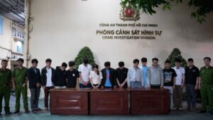 Công an TPHCM khởi tố 11 vụ án, gần 200 bị can trong đường dây lừa đảo bán gói kỳ nghỉ quy mô lớn, hé lộ thủ đoạn tinh vi.
