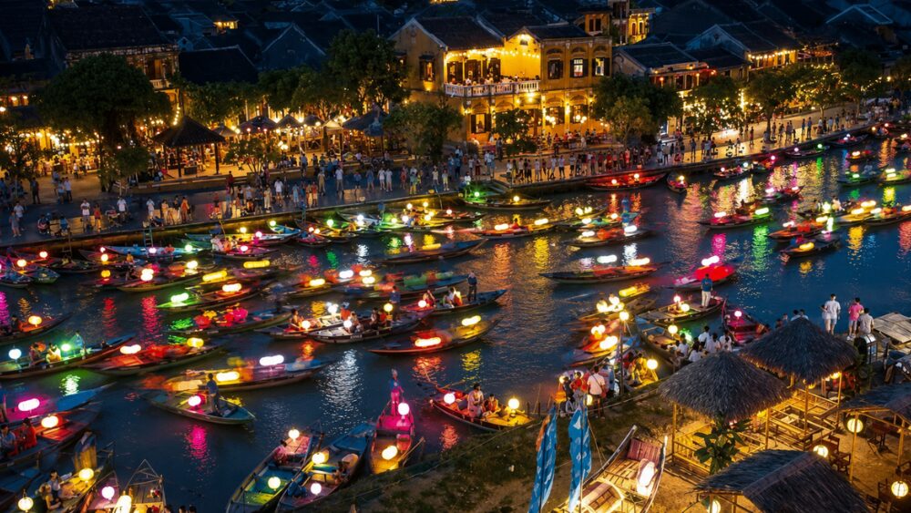 Hội An tiếp tục được vinh danh là điểm đến hiếu khách nhất Việt Nam năm 2026, thu hút đông đảo du khách trong và ngoài nước.