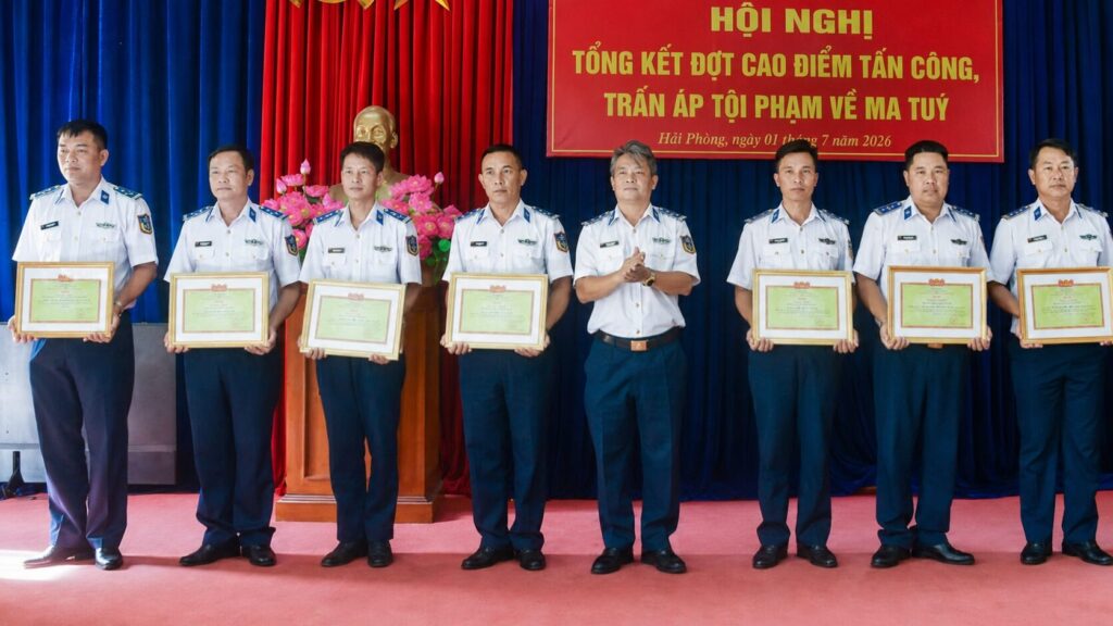 Đoàn Đặc nhiệm Phòng chống tội phạm ma túy số 1 phá 10 chuyên án, vụ án ma túy và biểu dương các tập thể, cá nhân có thành tích.