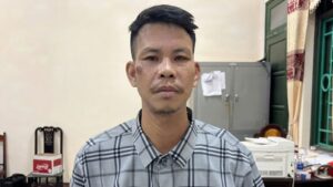 Công an tỉnh Phú Thọ đã bắt giữ Nguyễn Văn Lực về hành vi phóng hỏa đốt ô tô hàng xóm để trả thù do mâu thuẫn sinh hoạt.