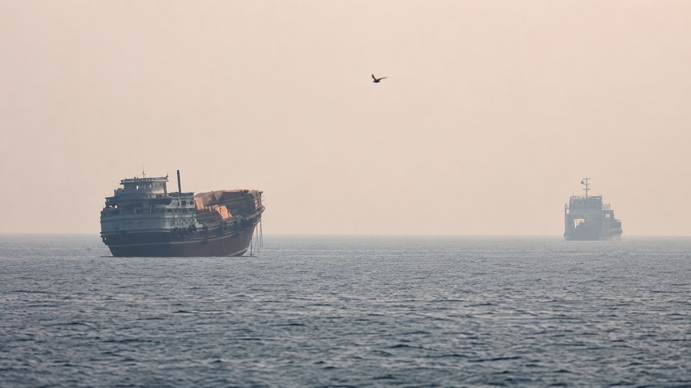 Mỹ - Iran bỏ ngỏ đàm phán về eo biển Hormuz khi Tehran chưa có tuyên bố mới về lưu thông hàng hải, làm gia tăng sự chú ý quốc tế.