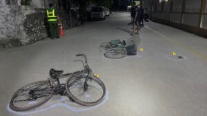 Vụ tai nạn xe đạp hy hữu làm 1 người tử vong, cơ quan chức năng điều tra nguyên nhân. Xem diễn biến vụ việc.