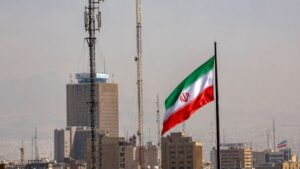 Iran tuyên bố tấn công 85 mục tiêu quân sự Mỹ ở Kuwait, Bahrain, làm gia tăng căng thẳng khu vực. Xem diễn biến mới nhất.