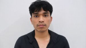 Thuê ô tô tạo vỏ bọc đại gia, nam thanh niên lừa cả gia đình người yêu chiếm đoạt 1,4 tỉ đồng. Xem diễn biến vụ việc.
