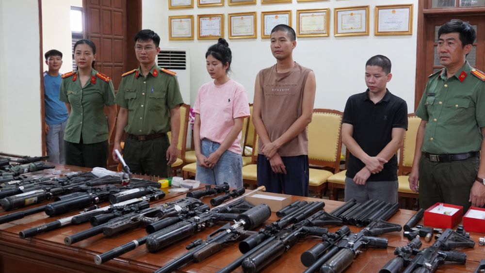 Cơ quan điều tra khởi tố nhiều người trong vụ sản xuất, mua bán hàng nghìn linh kiện súng trái phép núp bóng công ty cơ khí.