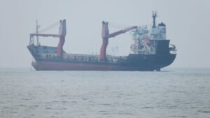 Kinh tế Iran tiếp tục lao đao khi hoạt động hàng hải tại eo biển Hormuz và xuất khẩu dầu đối mặt nhiều thách thức sau xung đột.