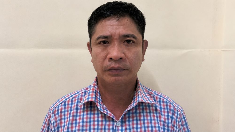 Giả danh Trung tướng Tổng cục 2 để lừa đảo nhiều người, đối tượng bị cơ quan chức năng xử lý. Xem thủ đoạn và diễn biến vụ việc.