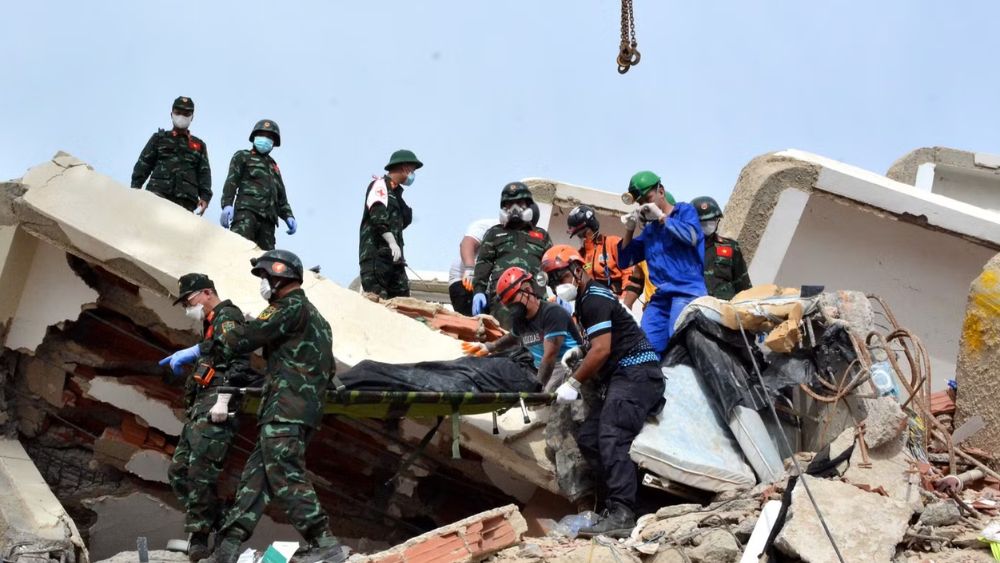 Đoàn cứu hộ Việt Nam hoàn thành nhiệm vụ tại Venezuela, phối hợp tìm kiếm và bàn giao 57 nạn nhân cho chính quyền sở tại.