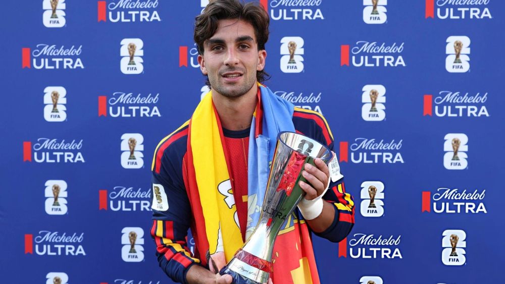 Ferran Torres tỏa sáng ở chung kết World Cup 2026, giành danh hiệu Cầu thủ xuất sắc nhất và góp công giúp Tây Ban Nha vô địch.