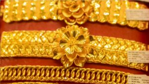 Giá vàng hôm nay 13/7: Vàng thế giới được dự báo giảm, vàng miếng SJC chờ phản ứng trước các tín hiệu mới từ thị trường.