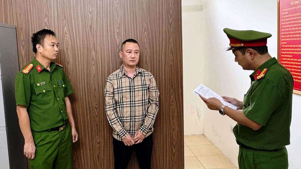 Khởi tố 2 bị can khai thác trái phép gần 960 tấn quặng antimon trị giá hơn 6,2 tỷ đồng tại Ninh Bình, vụ án đang tiếp tục điều tra