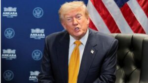 Tổng thống Trump tuyên bố Mỹ sẵn sàng đàm phán nhưng cho rằng lệnh ngừng bắn với Iran đã chấm dứt. Xem diễn biến mới nhất.