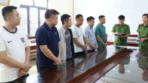 Triệt phá đường dây cá độ World Cup giao dịch hơn 900 tỷ đồng, công an tạm giữ 6 đối tượng để điều tra.