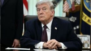 Tổng thống Mỹ Donald Trump tuyên bố cuộc chiến với Iran vẫn chưa kết thúc, đồng thời đưa ra cảnh báo cứng rắn về diễn biến sắp tới.