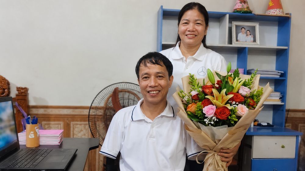 Người phụ nữ ở Thái Nguyên chia sẻ cuộc hôn nhân 17 năm không một cái ôm nhưng vẫn gìn giữ hạnh phúc bằng sự thấu hiểu và đồng hành.