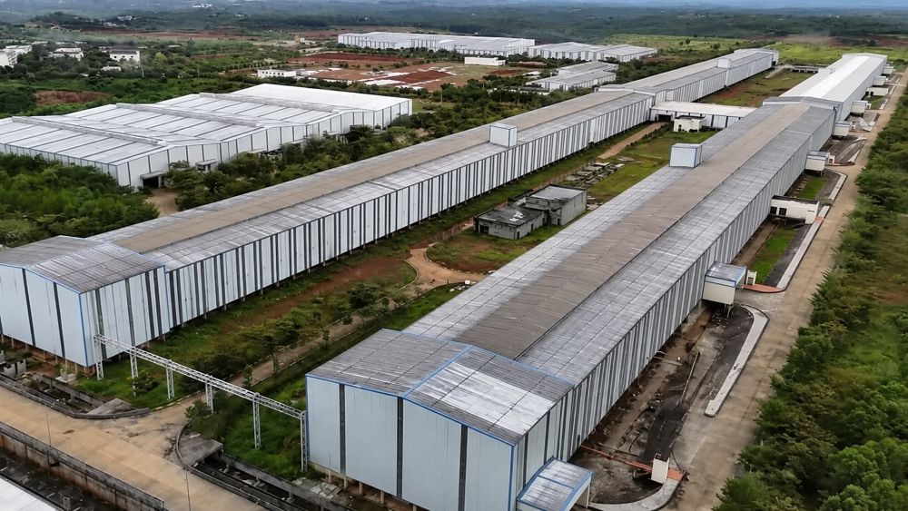 Việt Nam sắp sản xuất mẻ nhôm thỏi đầu tiên tại nhà máy 18.400 tỷ đồng, mở ra bước tiến mới cho ngành luyện kim và công nghiệp công nghệ cao.