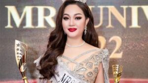 Hoàng Thị Thanh Nga, từng là Á hậu 1 Hoa hậu Quý bà Hoàn vũ 2022, là một trong các bị can vừa bị khởi tố. Xem chân dung và thông tin liên quan.